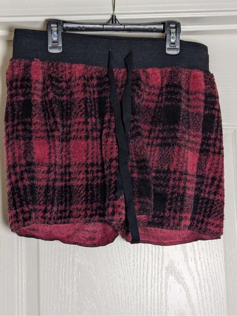 Terry Cloth Shorts Red Black Plaid Pull On Medium Dylan